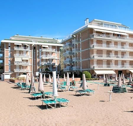 Puerto Del Sol Fronte Mare Apartment Lido di Jesolo Exterior foto