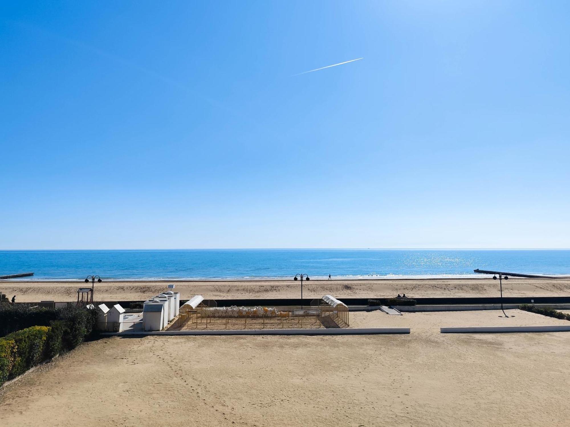 Puerto Del Sol Fronte Mare Apartment Lido di Jesolo Exterior foto